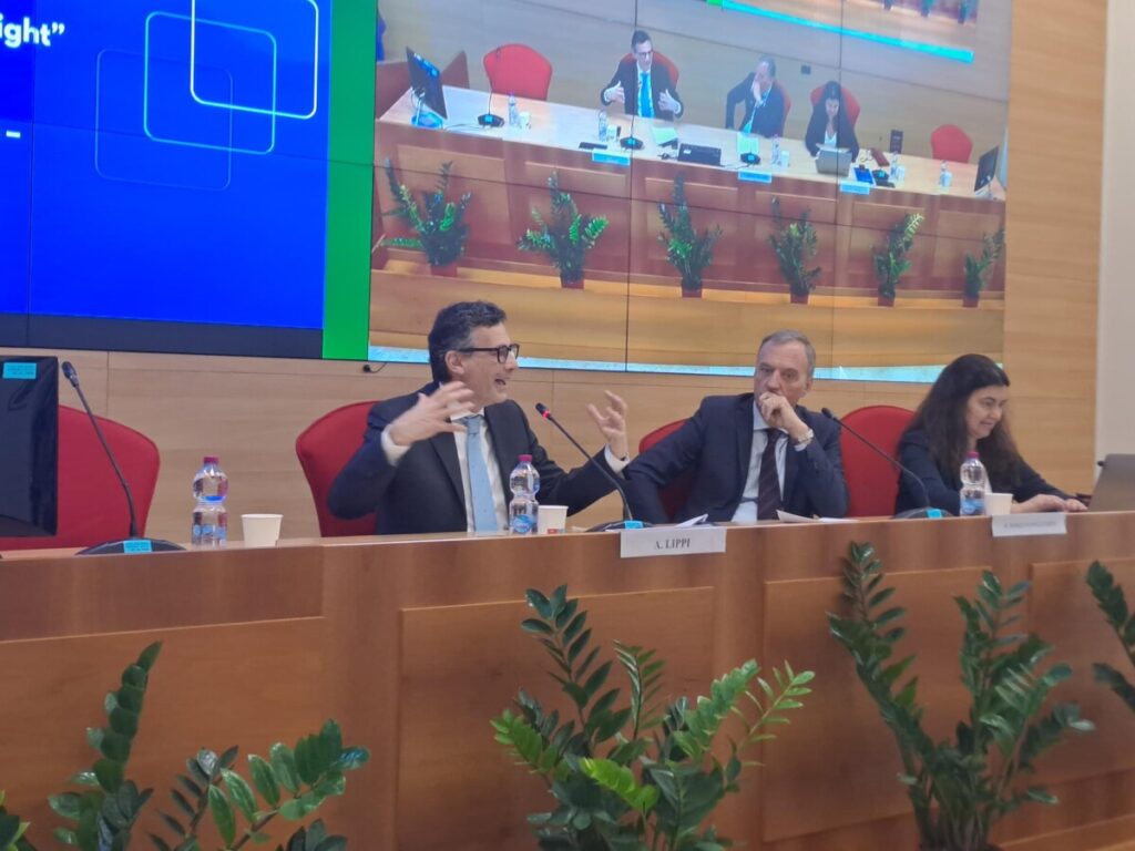 Immagine principale: La previsione strategica è possibile in Italia?
